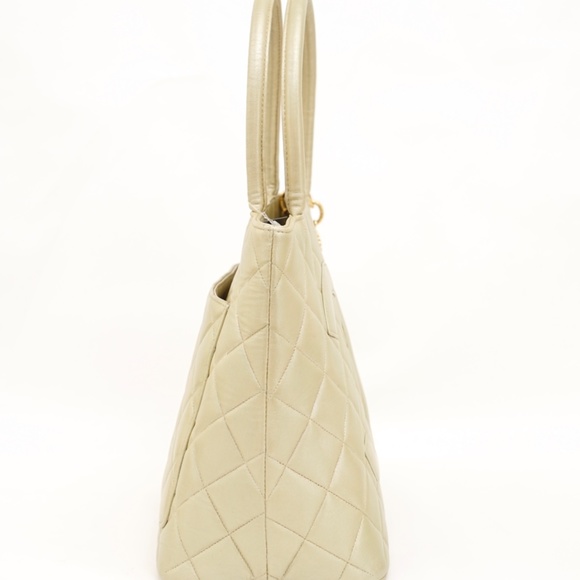 Chanel Medallion Tote - Picture 4 of 13